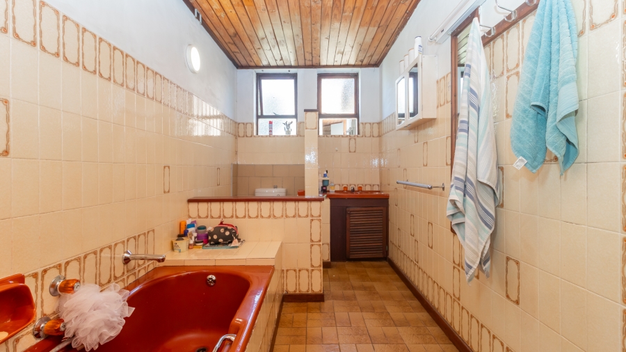 4 Bedroom Property for Sale in Table View Western Cape